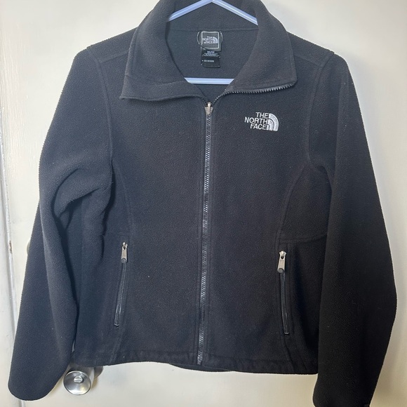 The North Face Black Full-Zip Jacket - Picture 2 of 4